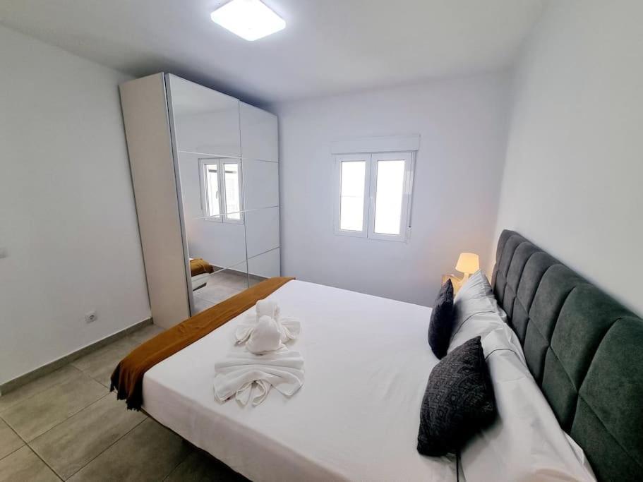 Pequeno Bungalow Firt Line Of The Sea Costa Teguise Extérieur photo